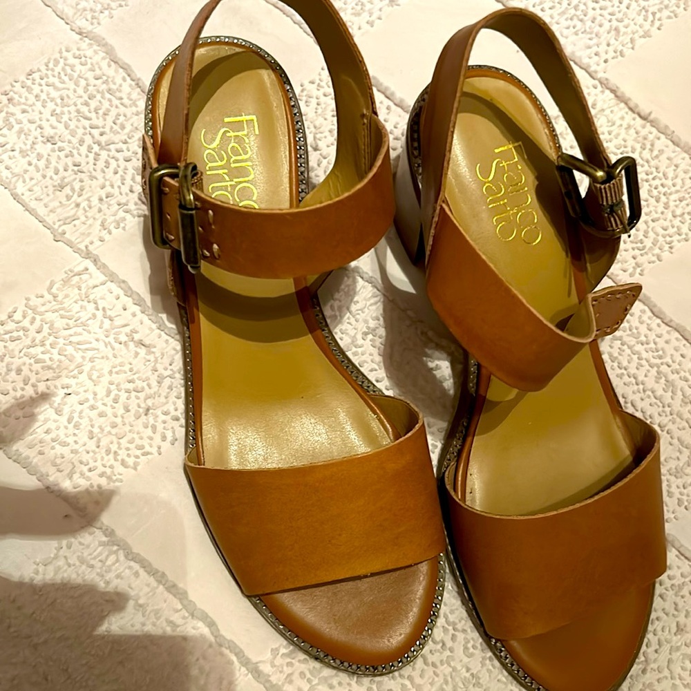 New chunky heels 2in approx